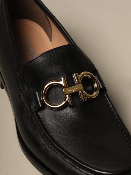 ferragamo shoes uae